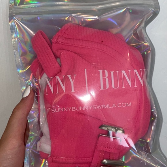 BAILEY NEON PINK TOP - Picture 2 of 2